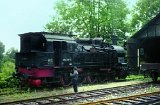 I01a - Ilmebahn-Dampflok vor dem Lokschuppen in Dassel 1972